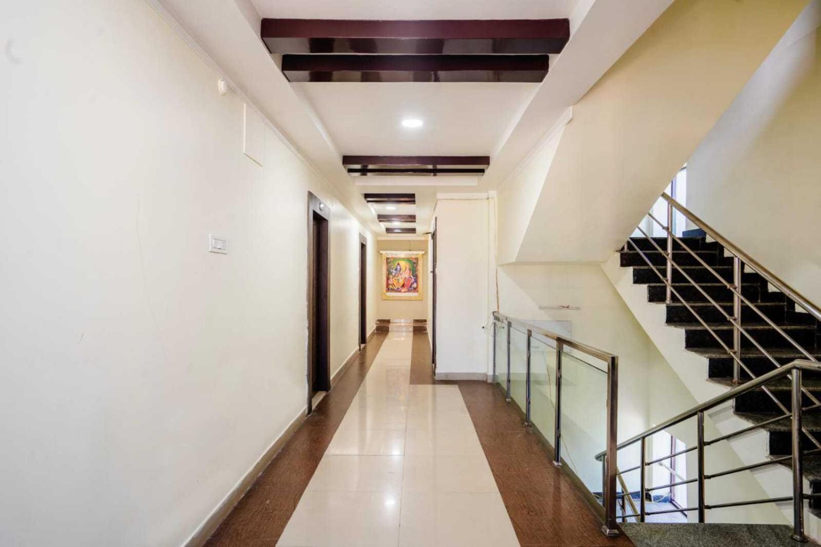 Oyo Surya Teja Residency Ξενοδοχείο Khammam Εξωτερικό φωτογραφία